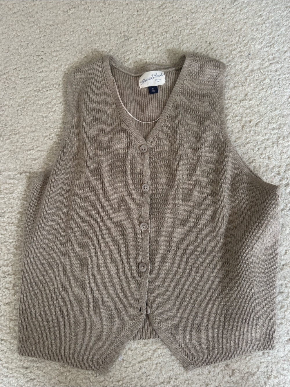 Universal Threads sweater vest